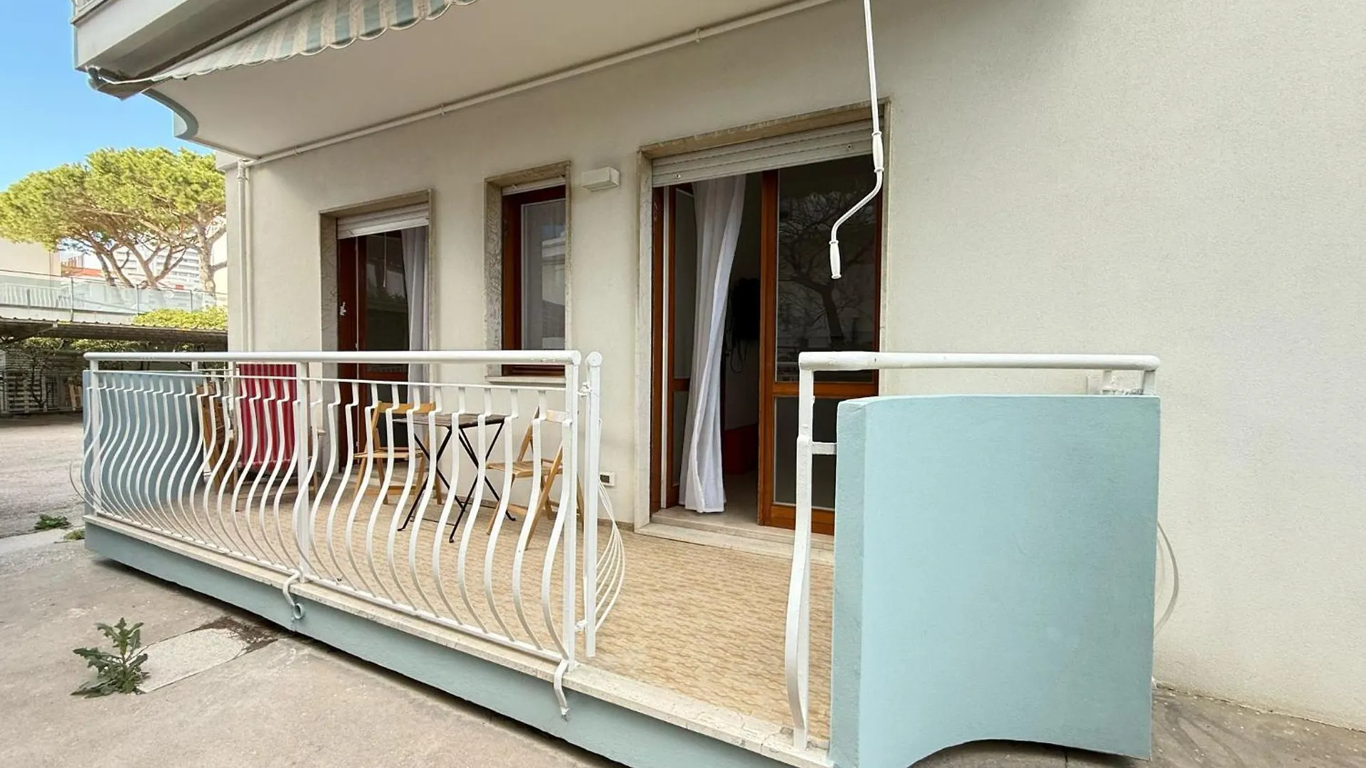 Villa Smeralda-Solo Per Famiglie- Walterigato Apartments Lido di Jesolo Italia